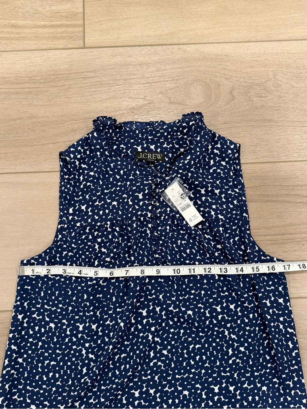 J. Crew XS Sleeveless Button-Front Ruffle Neck Popover Top In Navy Floral